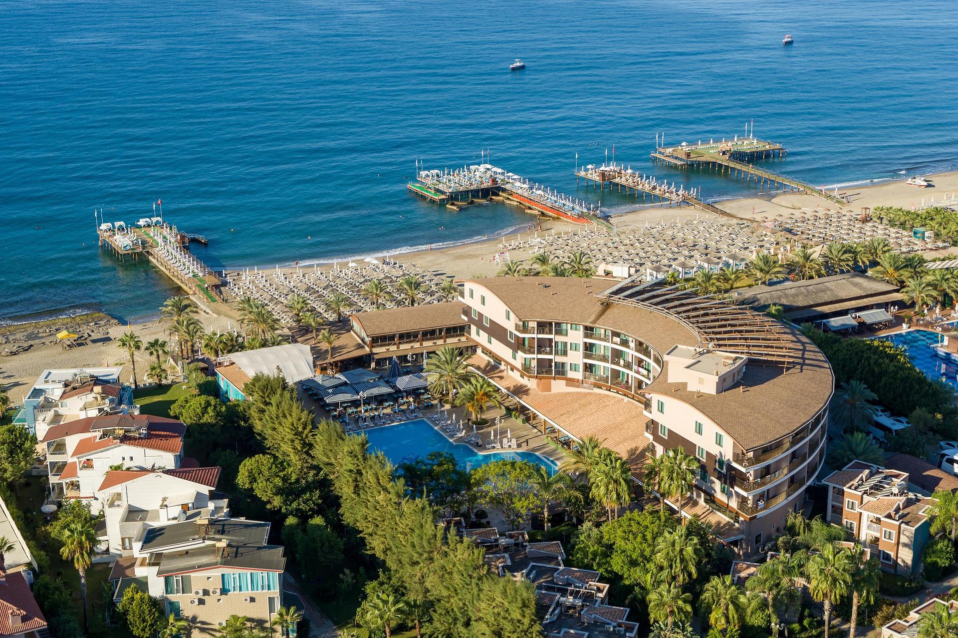 Quattro Family Club Dem Hotel — 1
