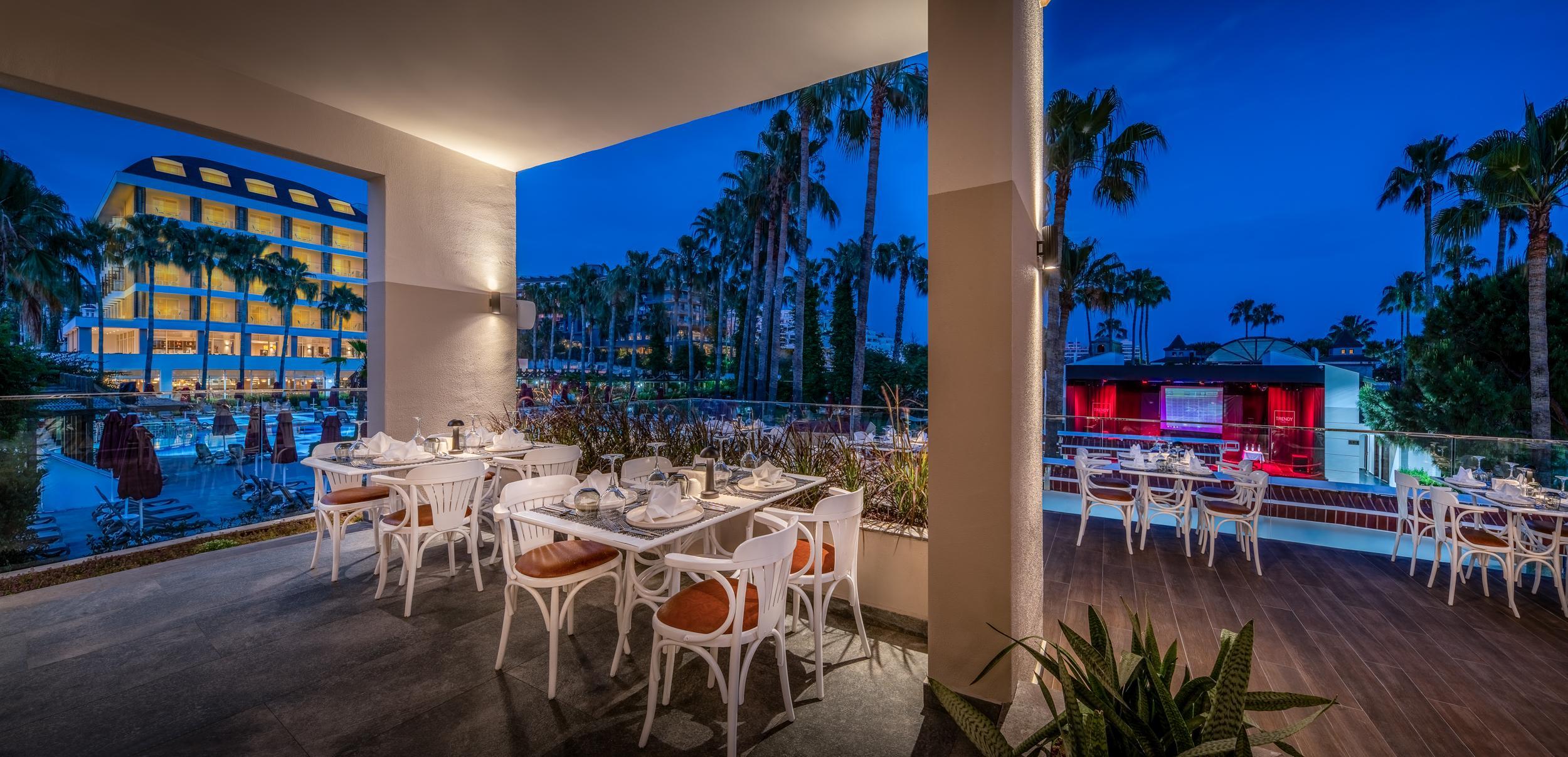 Trendy Palm Beach (Adults Only, 16+) — 4