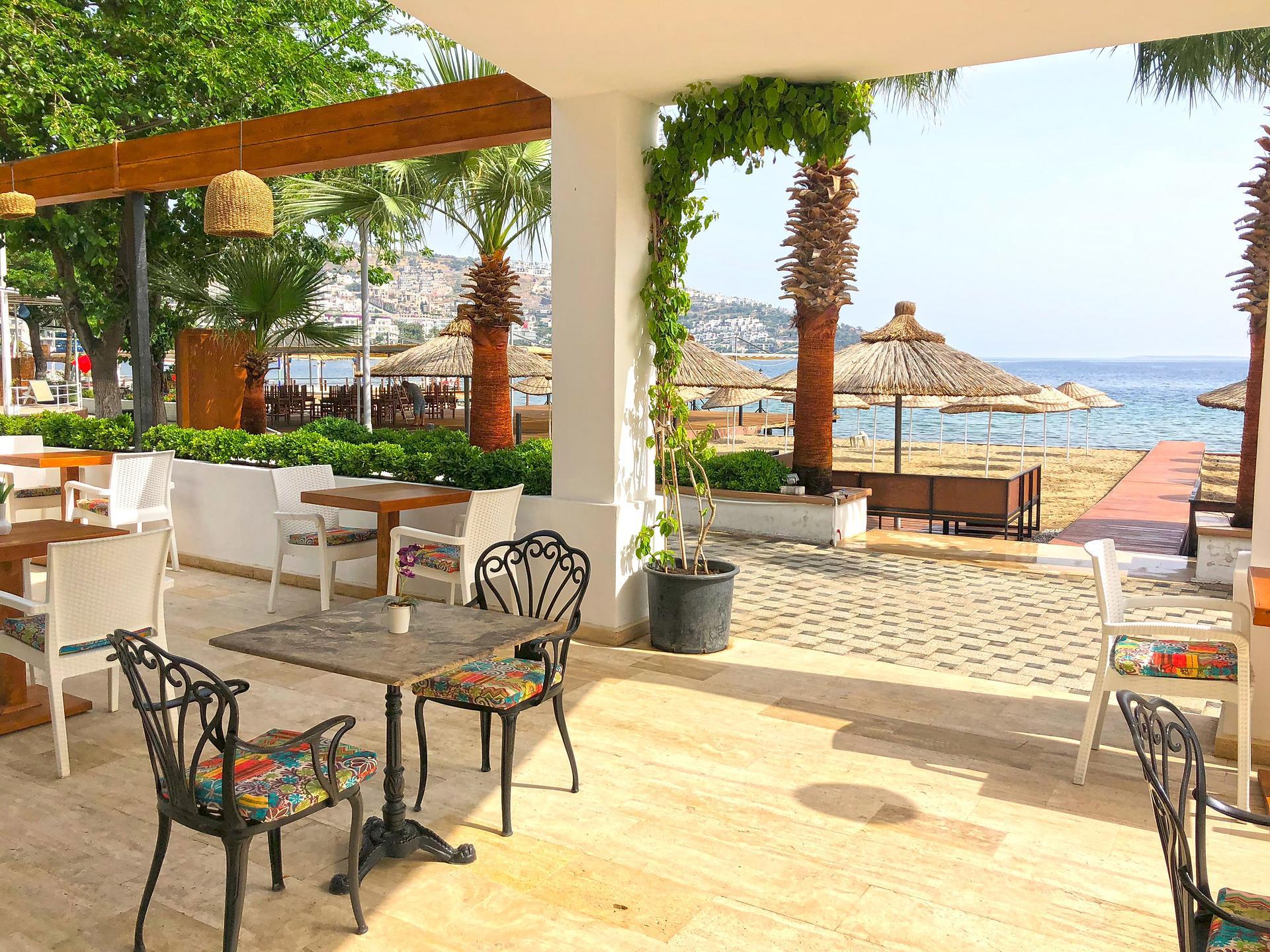 Butikhan Beach Hotel