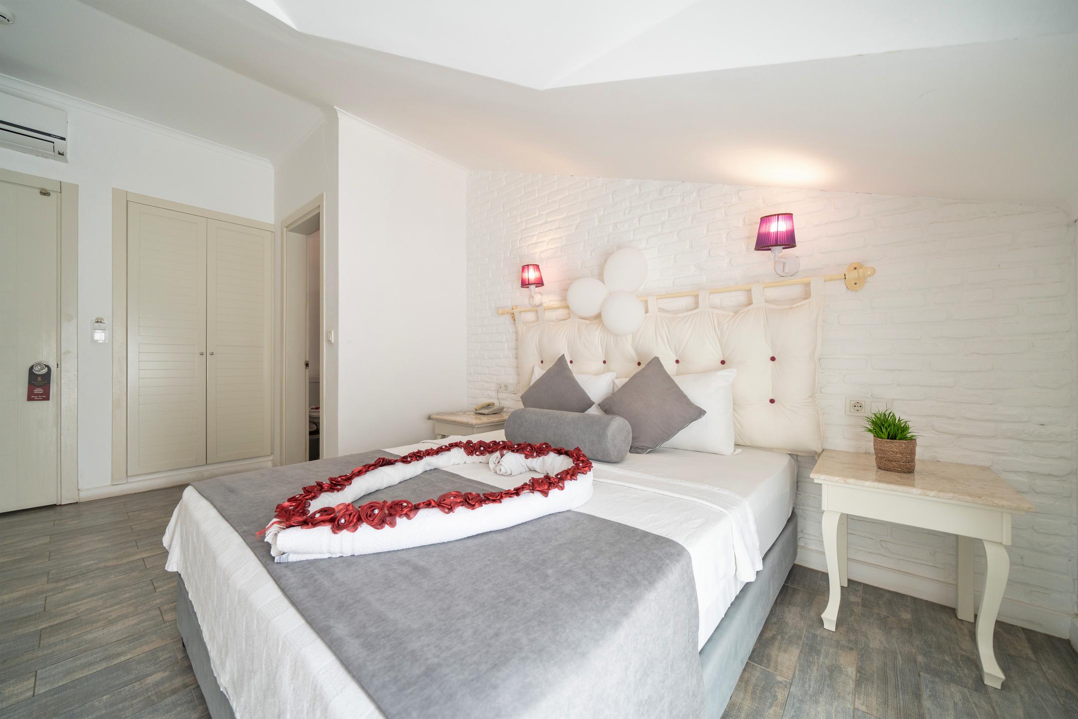 Ata Lagoon Beach Hotel — 9