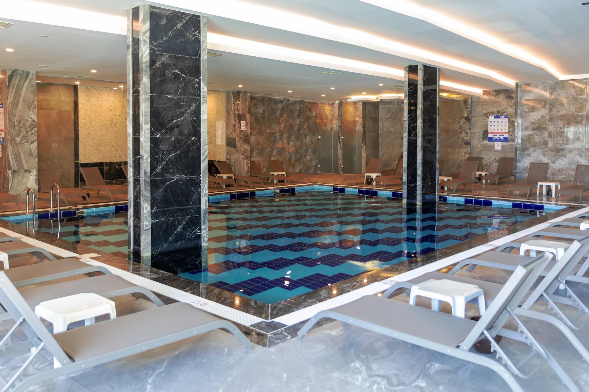 Crystal Centro Pearl Collection — 6