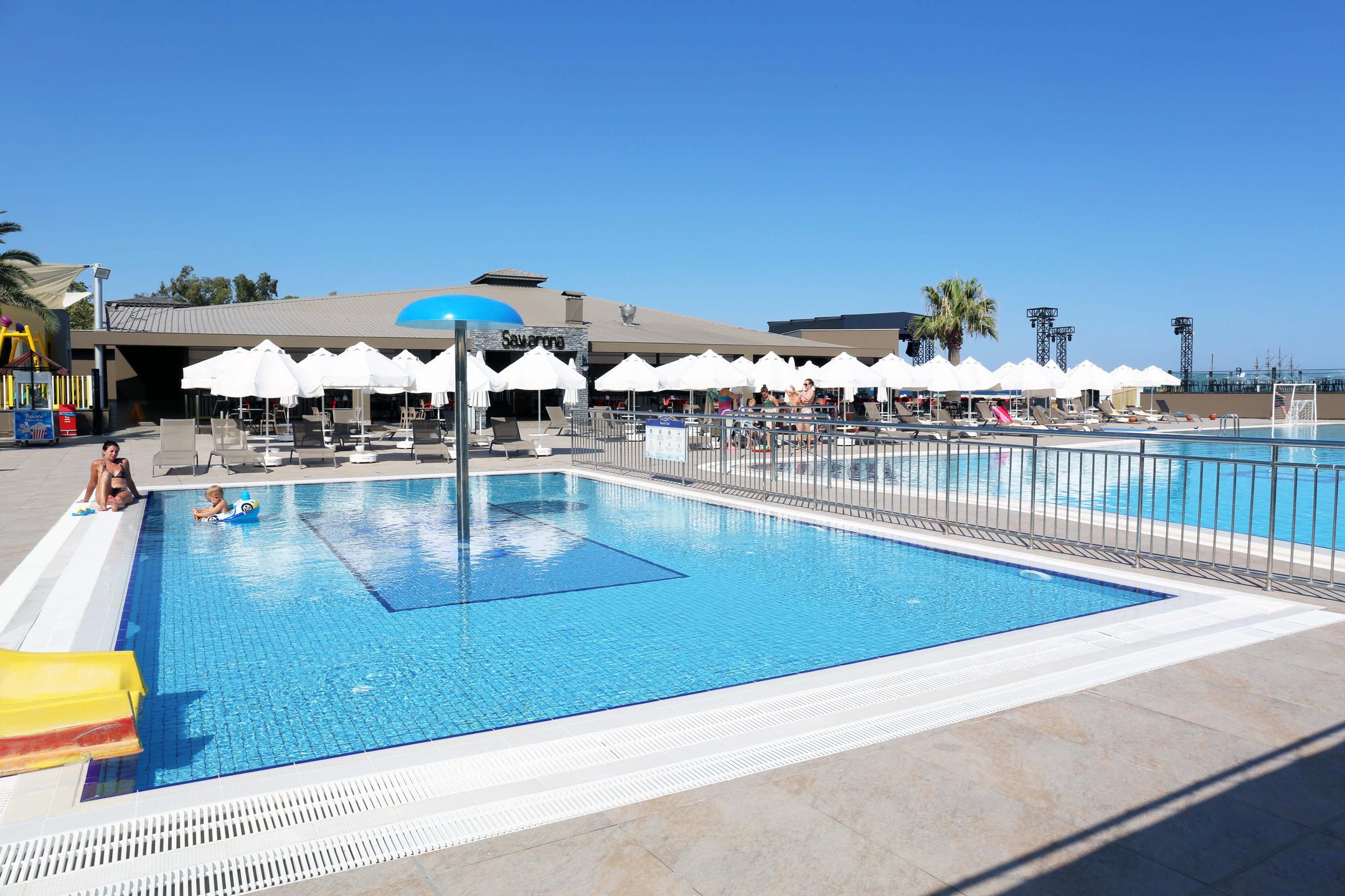 Sailors Beach Club — 10