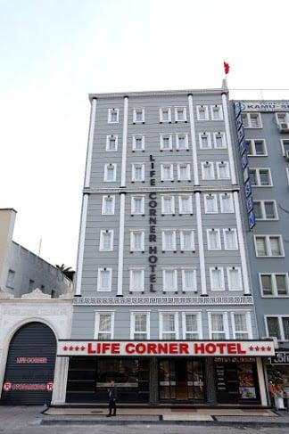 Life Corner Hotel