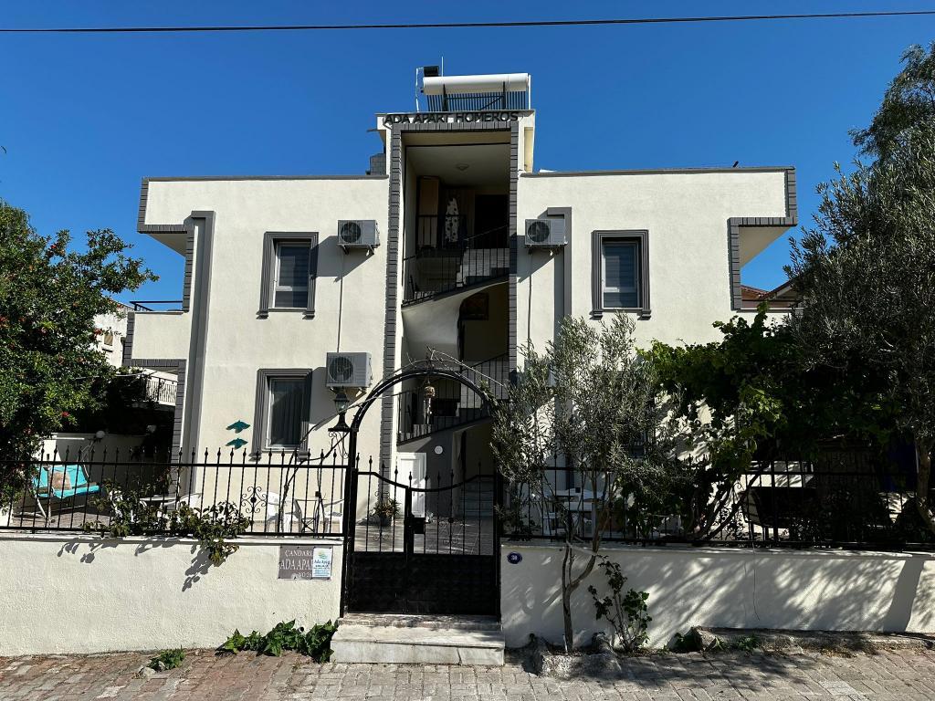 Ada Apart Homeros Çandarlı