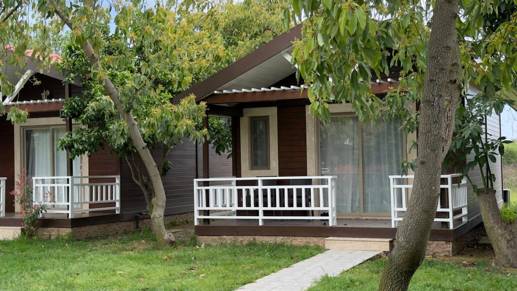 Apella Hotel