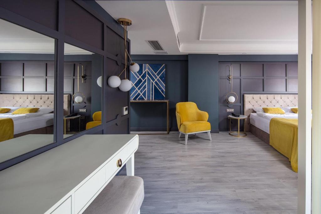 B Loft Hotel — 6