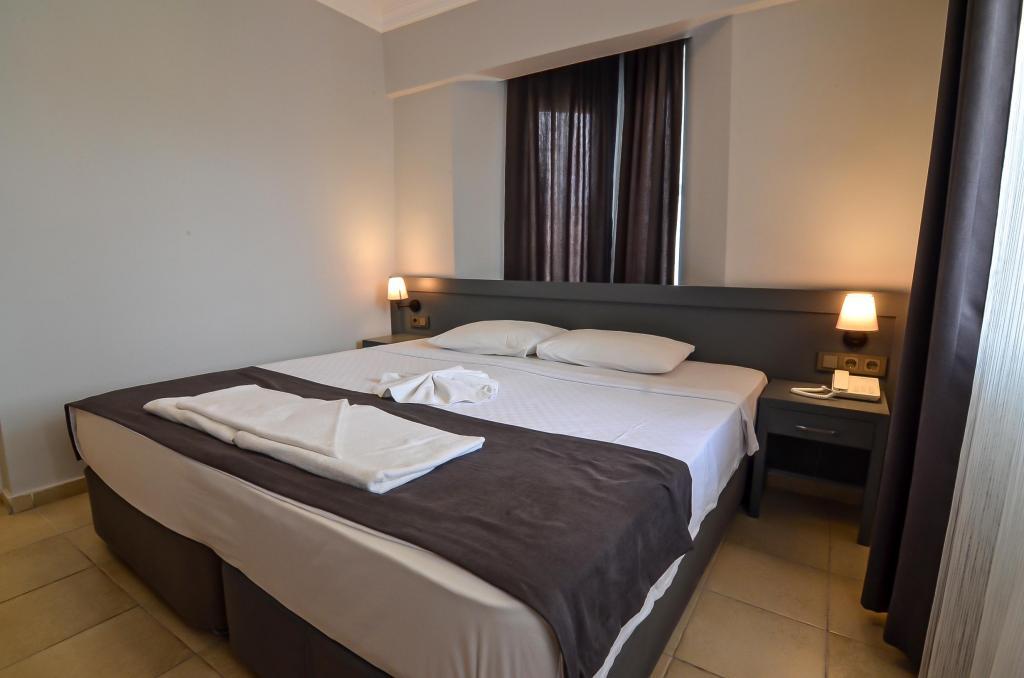 Berry Bella Hotel — 3