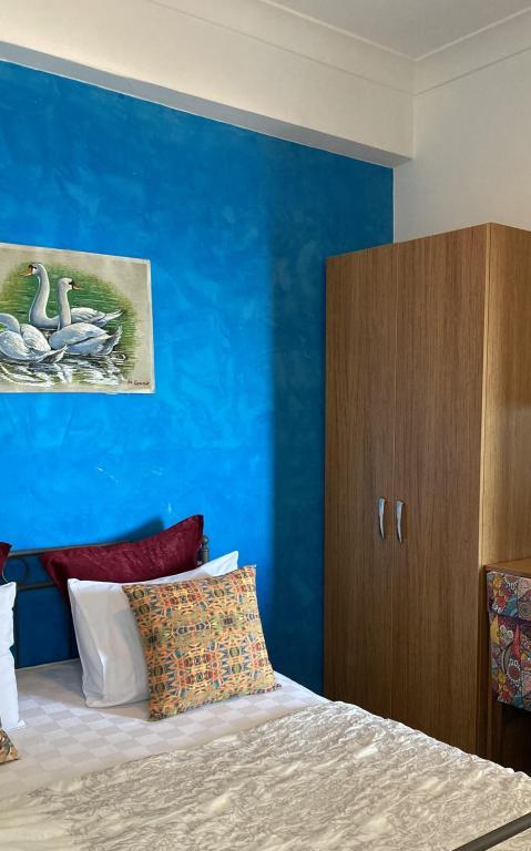 By Şükrü Otel — 10