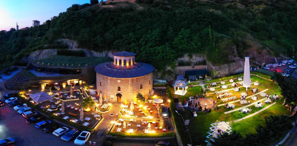 Cephanelik Hotel