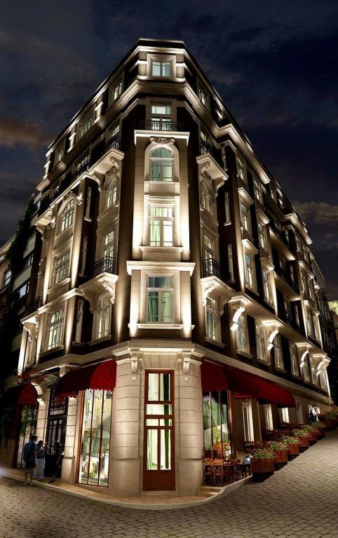 Corinne Art & Boutique Hotel