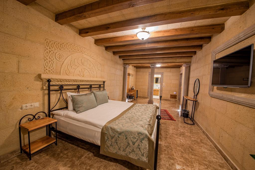 Cratus Stone Palace — 4