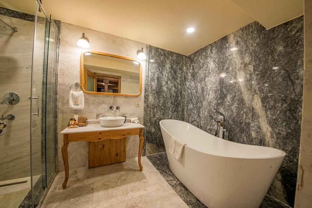 Cratus Stone Palace — 5