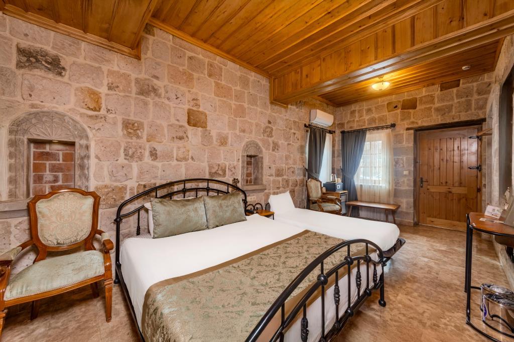 Cratus Stone Palace — 10