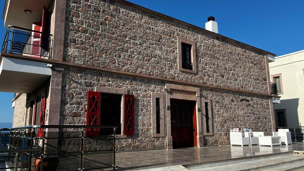Cunda Esin