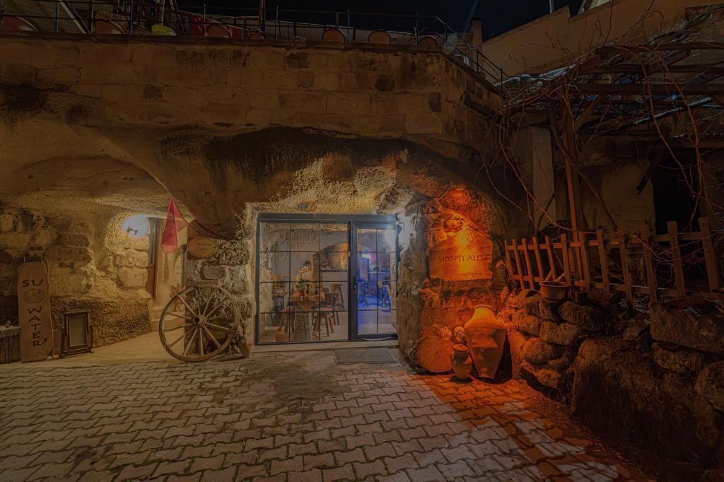 Deep Cave House