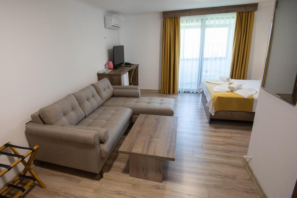 E87 Highway Otel — 9