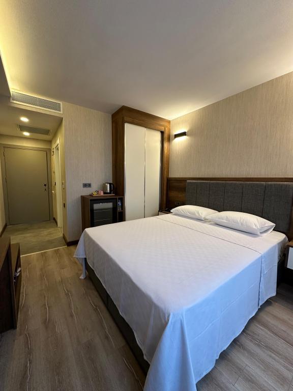 Erom Otel — 5