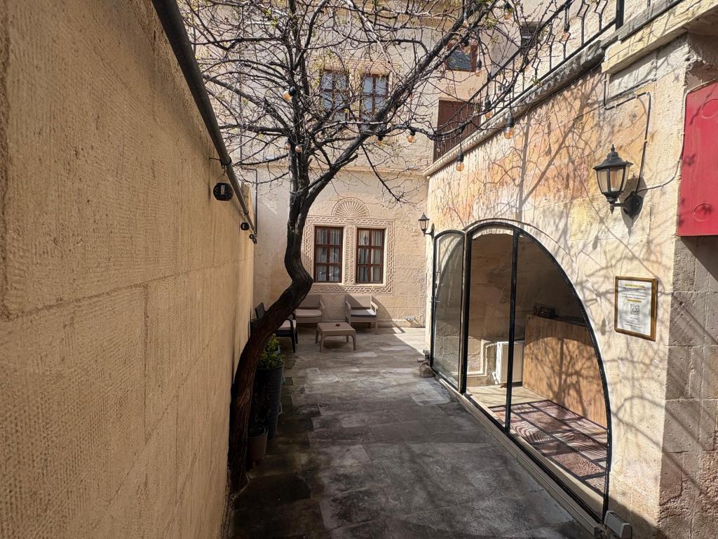 Ekoton Cave Hotel — 9