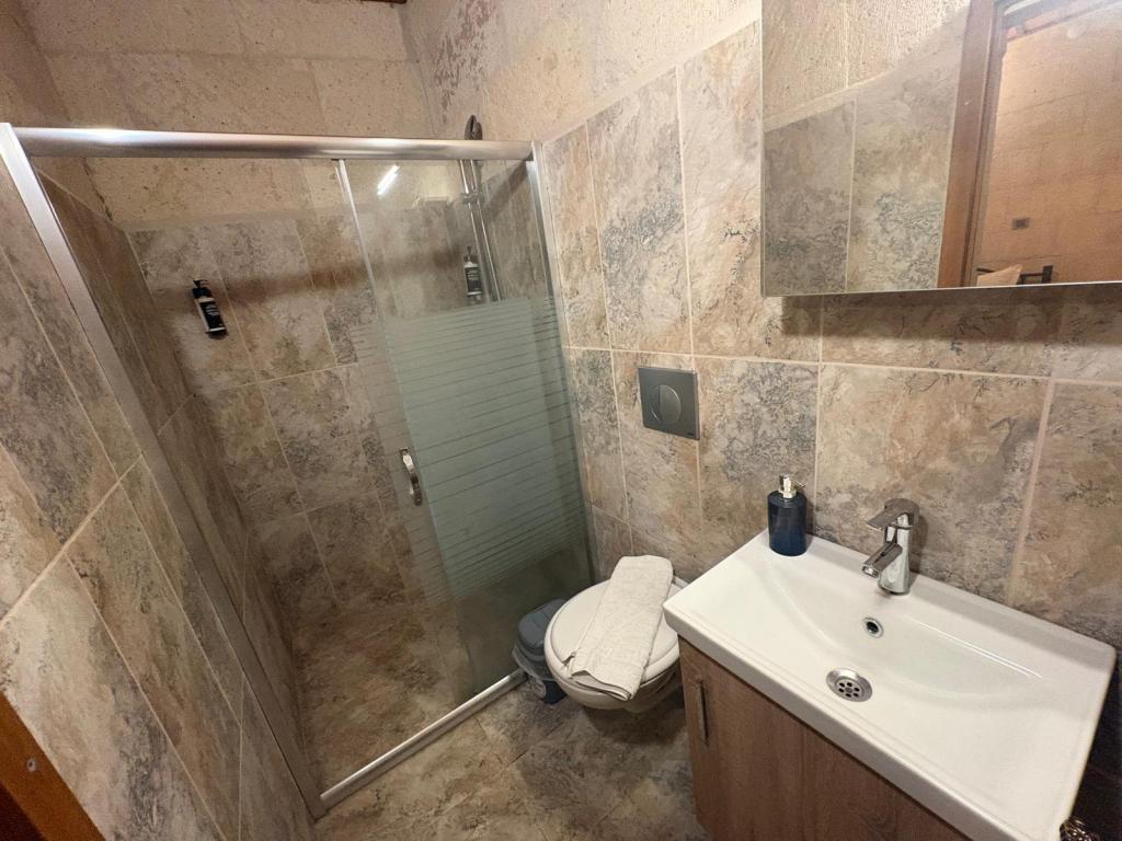 Ekoton Cave Hotel — 10