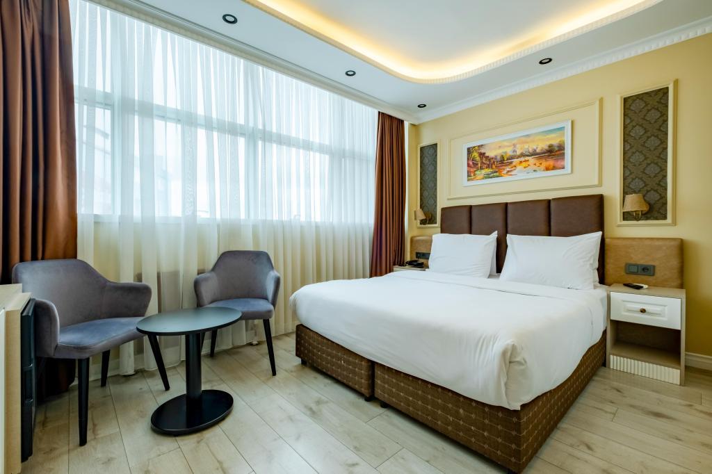 Frt Airport Hotel — 2
