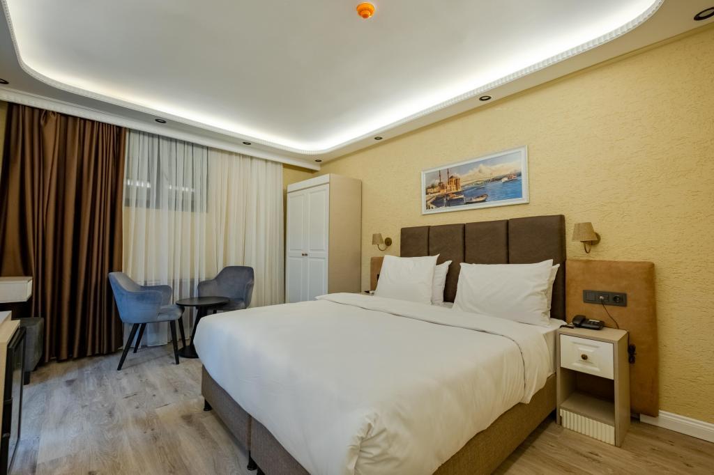 Frt Airport Hotel — 9
