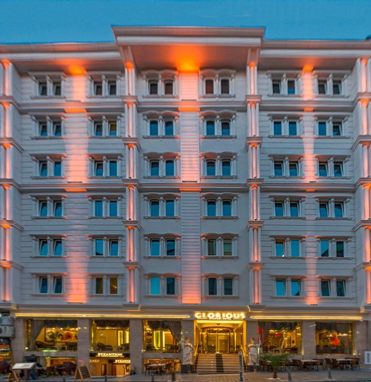 Glorious Hotel