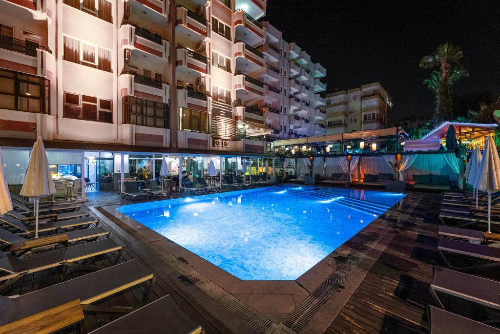 Hma Hotel & Suites — 7