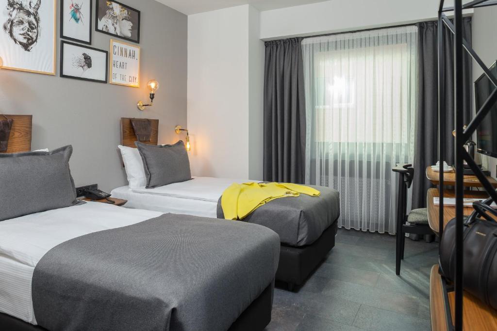 Hotel Cinnah — 2