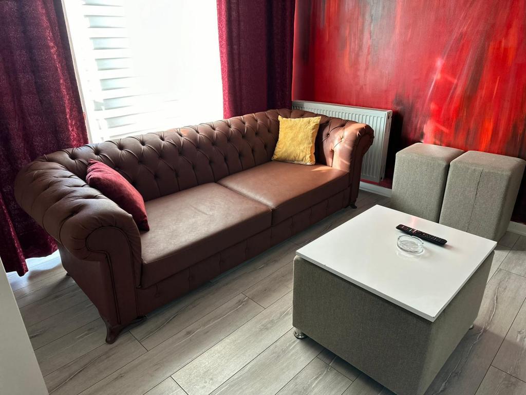 KB APART HOTEL — 10