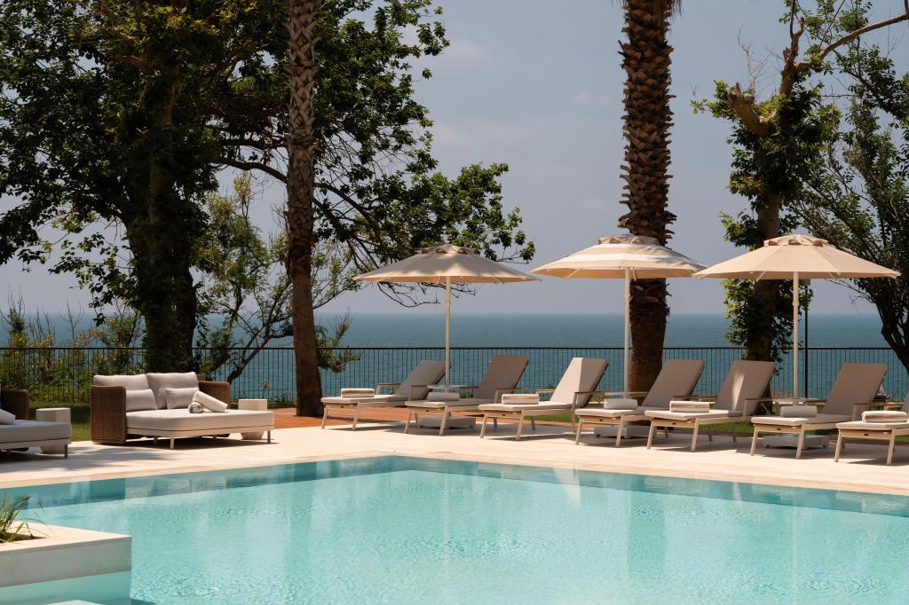 Keyla Hotel & Beach