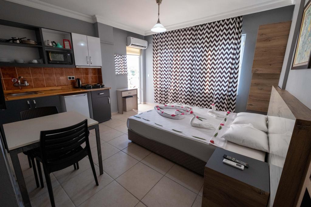 Kleopatra Icaria Hotel — 9