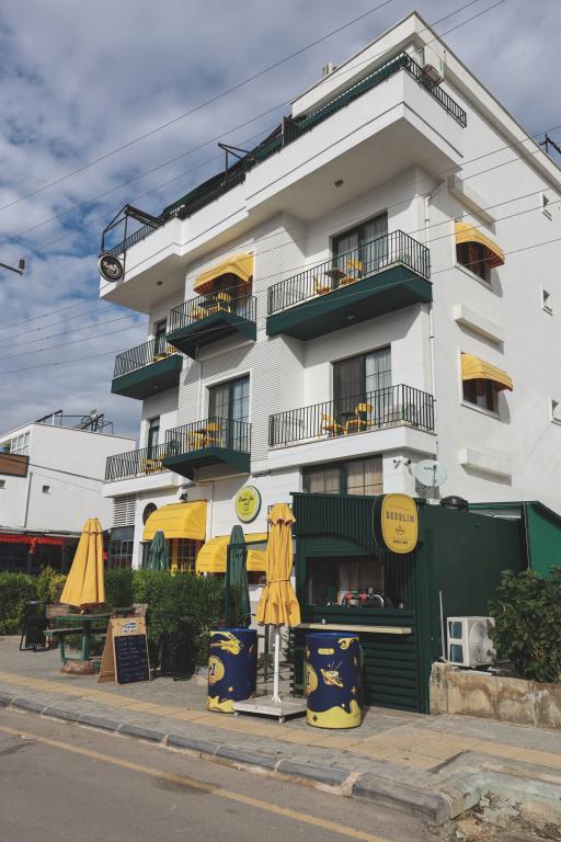 Limon Inn Hotel — 1