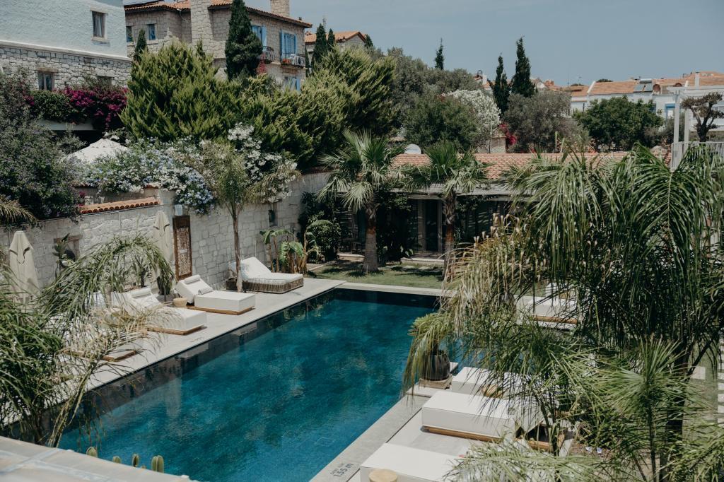 Lotus Alaçatı Bahçe