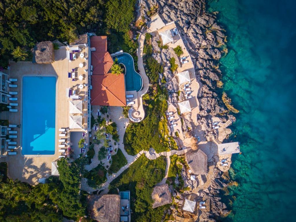 Lukka Exclusive Hotel — 3