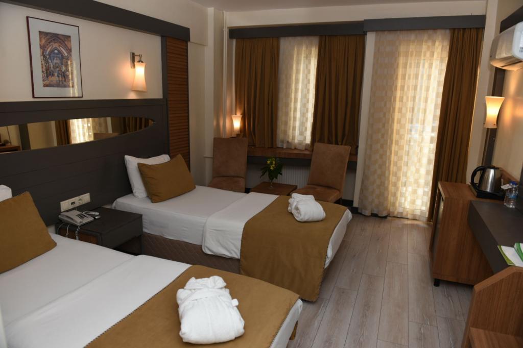 Lycus River Thermal Hotel — 2