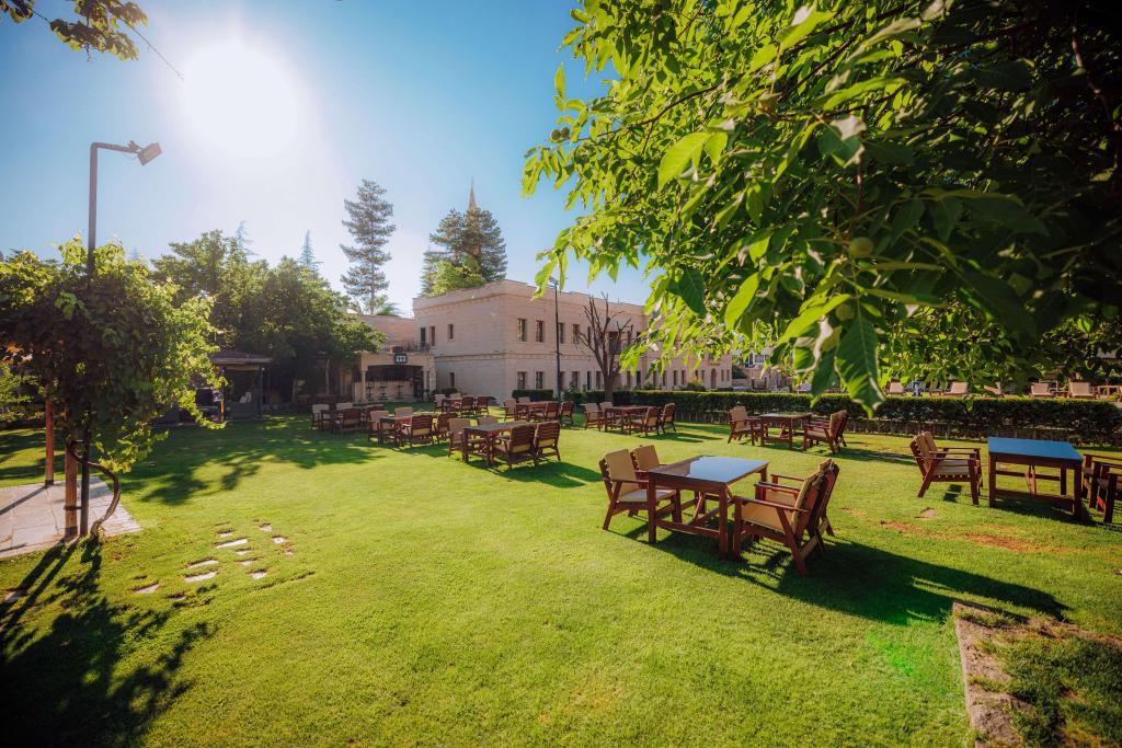 Melis Cave Hotel