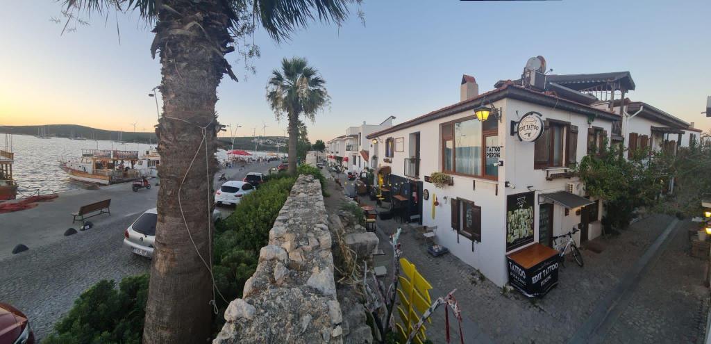Myra Butik Otel Sığacık