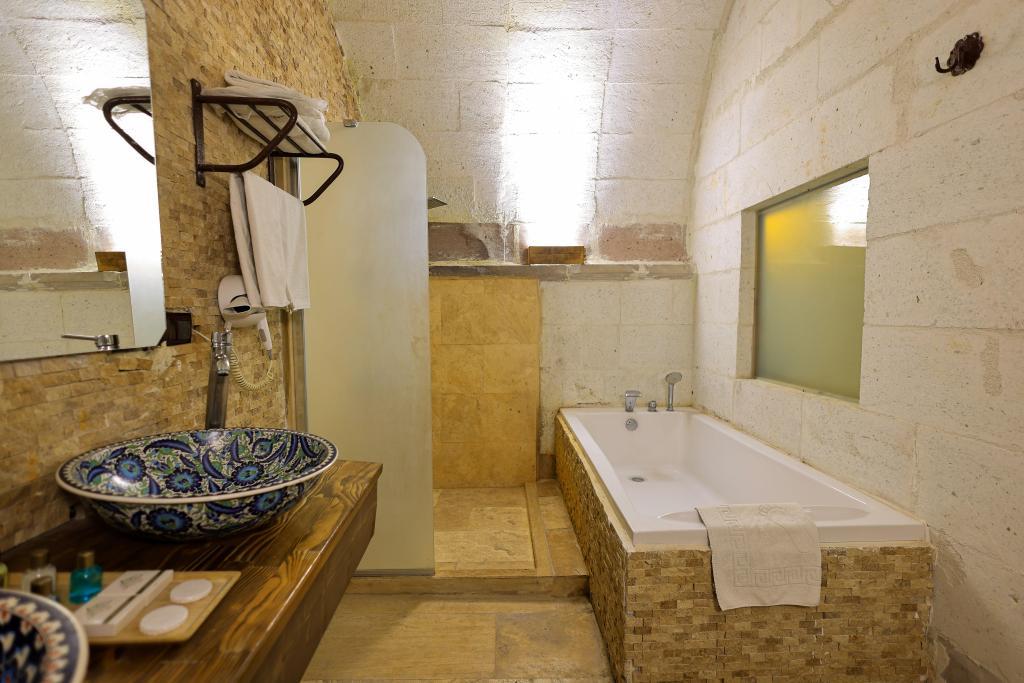 Ortahisar Cave Hotel — 10