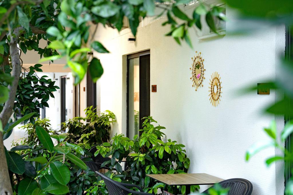 Perast Garden Hotel — 2