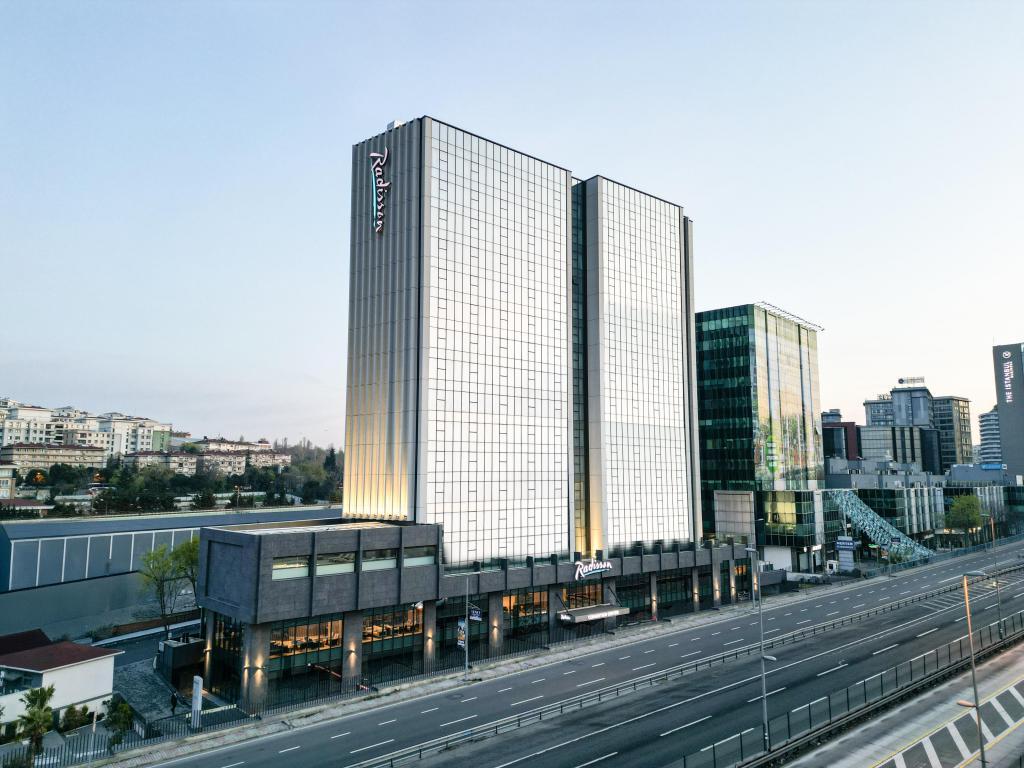 Radisson Hotel İstanbul Merter — 1