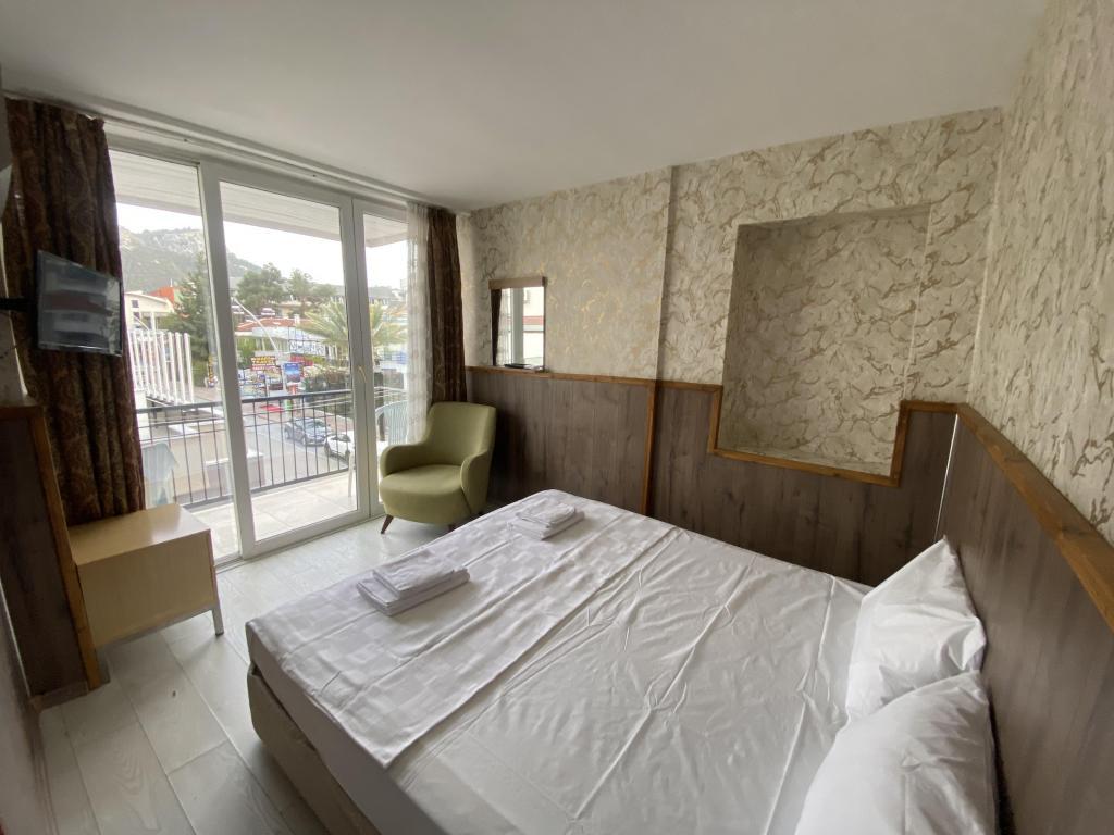 Romeo Beach Hotel — 3