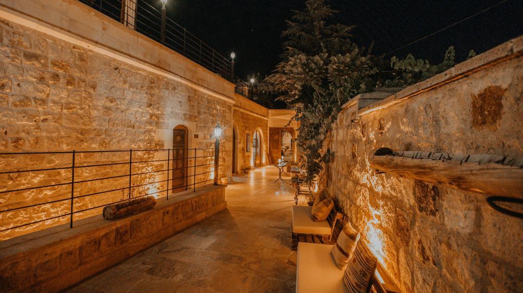 Serenus Cave Suites — 7