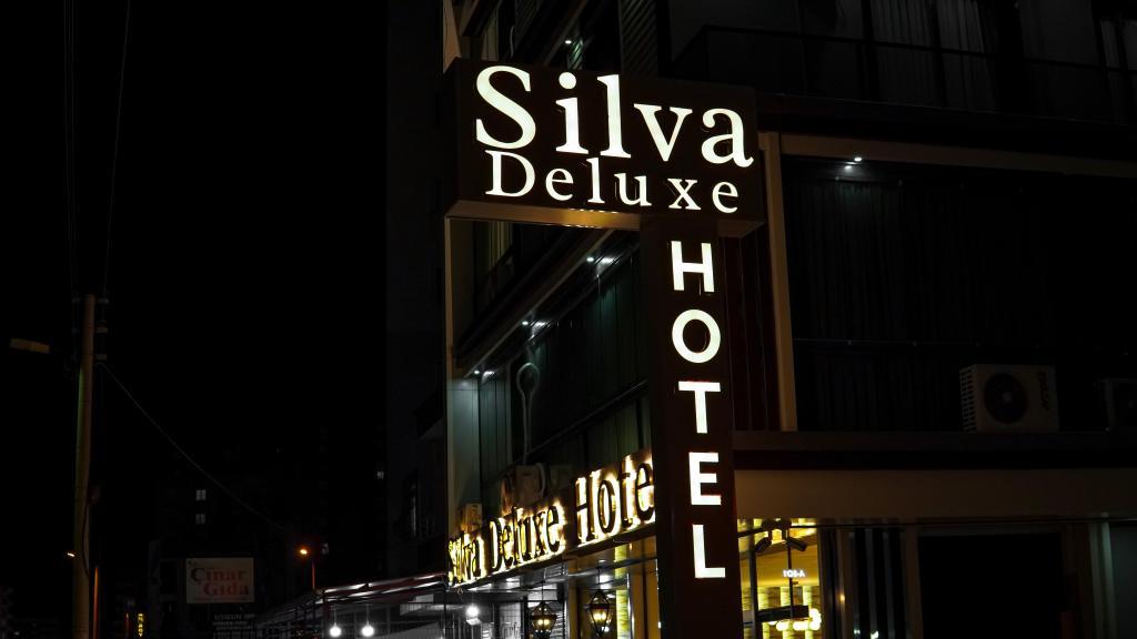 Silva Deluxe Hotel