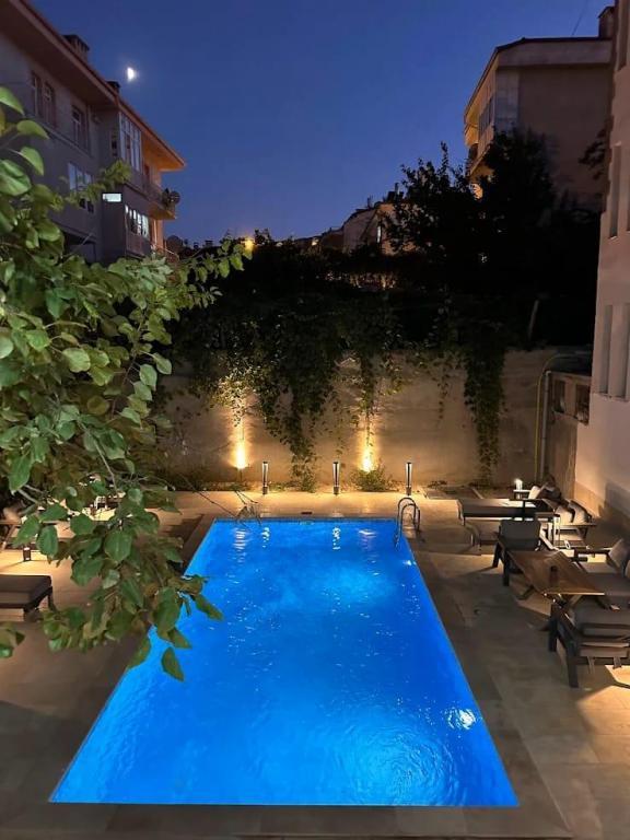 Taşkın Otel