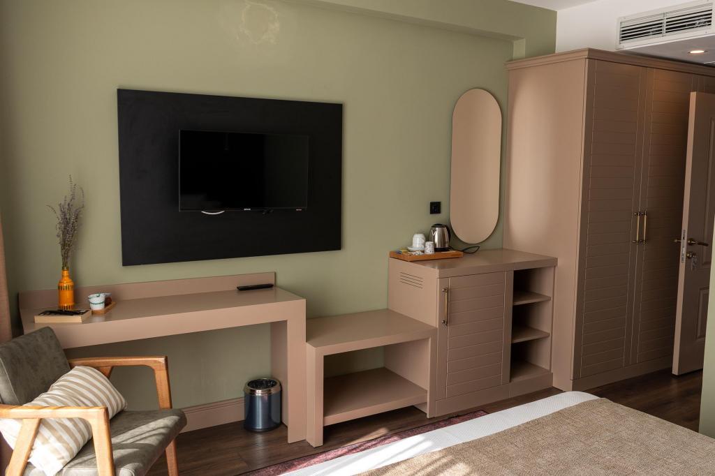 The Kirte Hotel — 9