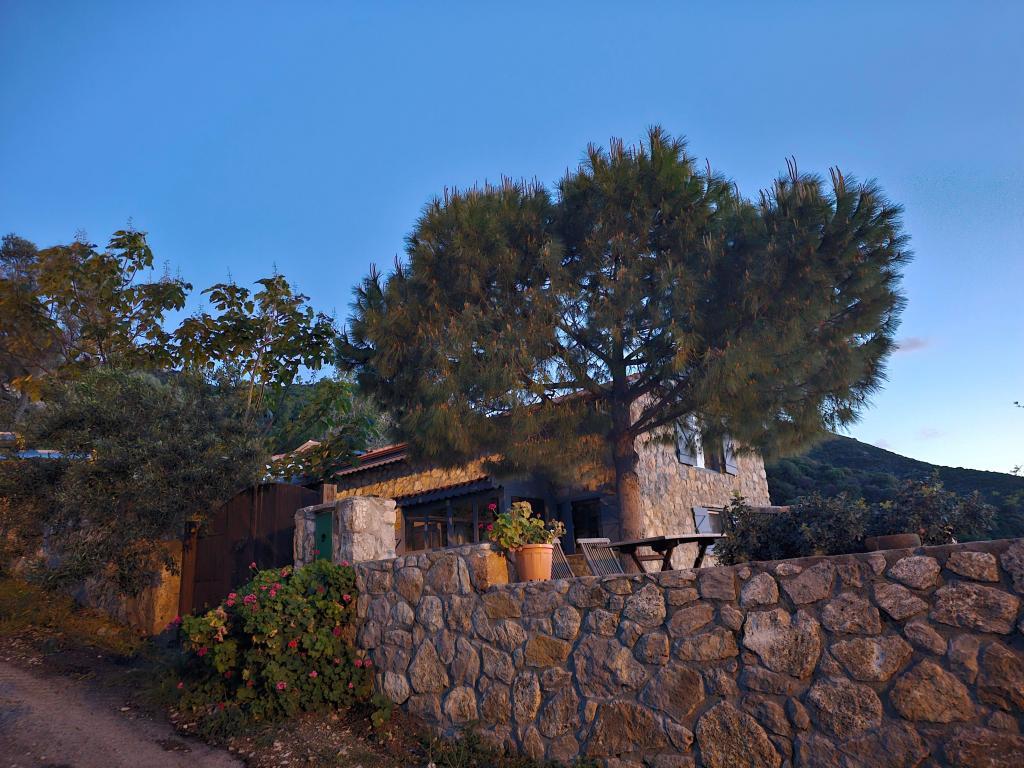 Tepeboz Stone House Karaburun
