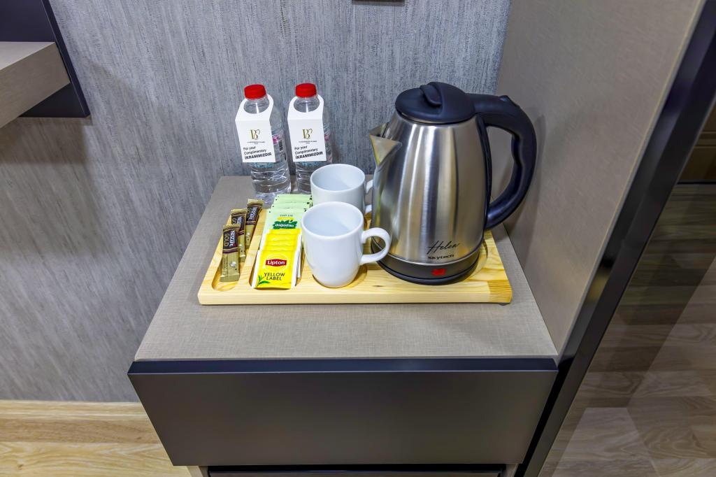 The Business Class Hotel — 8