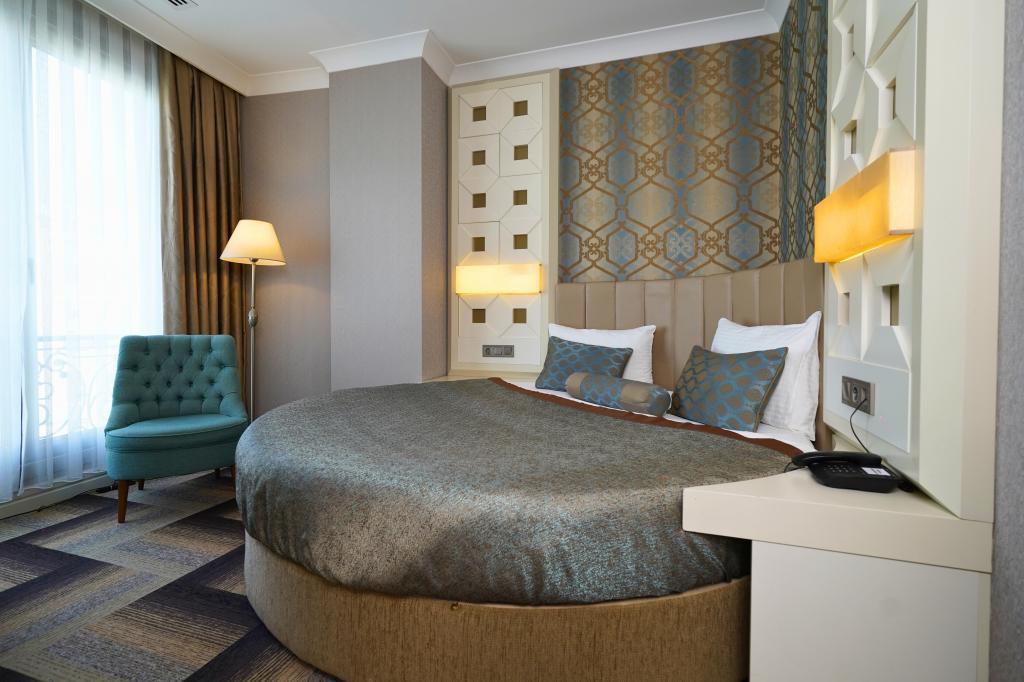 The Grand Mira Hotel — 9