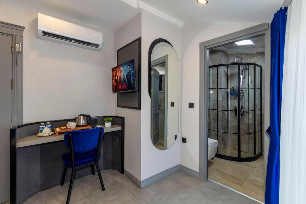 The Private Airport Hotel — 9
