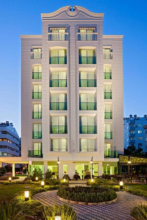 The Room Hotel Apartments